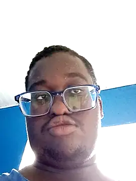 Snapshot of Jeanlaurent972 chatting on October 12, 8:30 pm Jeanlaurent972 online show from October 12, 8:30 pm