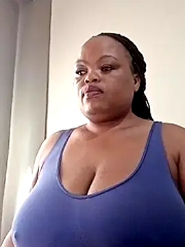 Snapshot of hugemelonsxxx chatting on May 30, 9:06 am hugemelonsxxx online show from May 30, 9:06 am