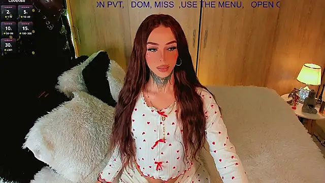 Snapshot of CALLME_GODDESS_ chatting on June 17, 7:33 am CALLME GODDESS online show from June 17, 7:33 am