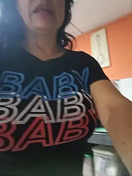 Snapshot of katysquirtdirty chatting on July 24, 12:08 am katysquirtdirty online show from July 24, 12:08 am