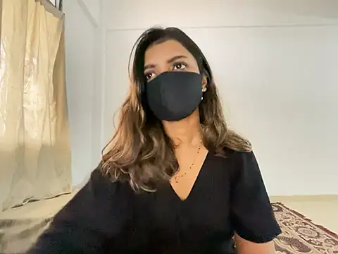 Snapshot of MaYaa__11 chatting on December 24, 3:27 am MaYaa 11 online show from December 24, 3:27 am