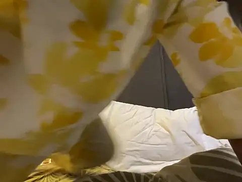 Snapshot of MaYaa__11 chatting on March 11, 5:02 pm MaYaa 11 online show from March 11, 5:02 pm