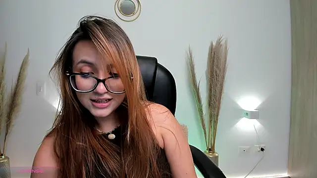 RyliieHunter online show from December 7, 6:21 am