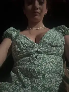 Snapshot of Daneshka1 chatting on February 15, 2:58 am Daneshka1 online show from February 15, 2:58 am