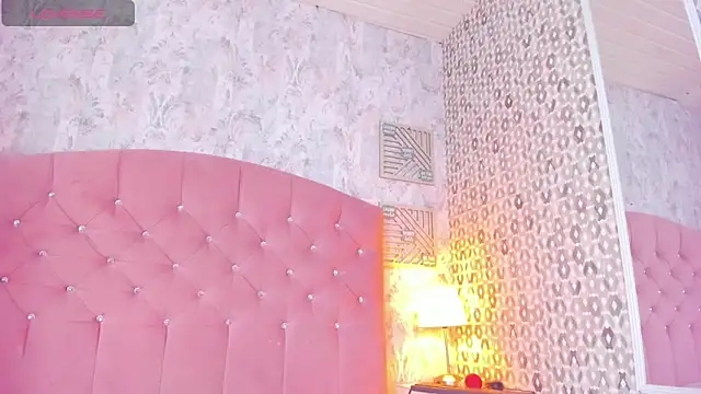 Elii ross online show from March 5, 8:10 pm