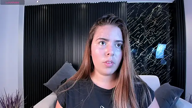 Lyssa Muller online show from December 22, 3:31 pm