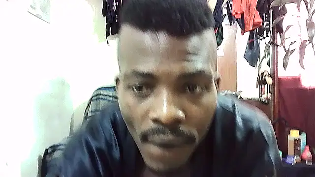 yezz3011 online show from December 21, 6:26 pm