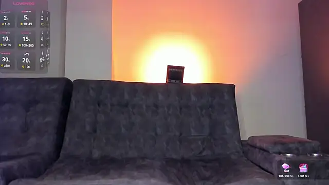 emmadiaz1 online show from May 1, 1:54 am