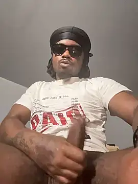 Snapshot of SluttyLyfe4L chatting on May 31, 6:09 pm SluttyLyfe4L online show from May 31, 6:09 pm