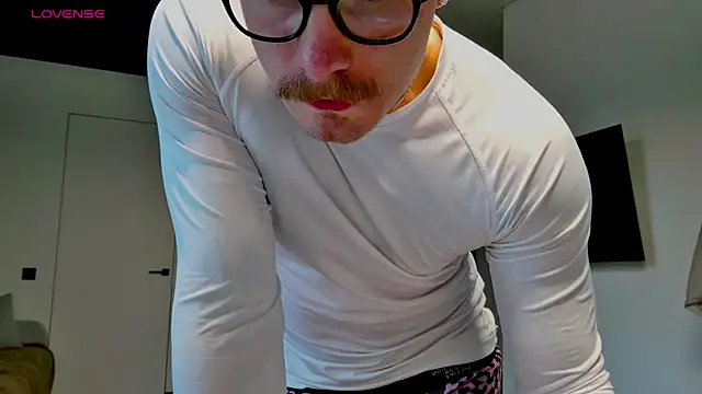 white King9999 online show from April 29, 2:48 am