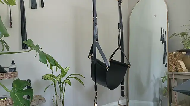 MistressKatie13xxx online show from January 25, 6:35 pm