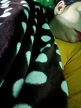 Snapshot of Lustyful_Couple chatting on January 3, 10:08 pm Lustyful Couple online show from January 3, 10:08 pm