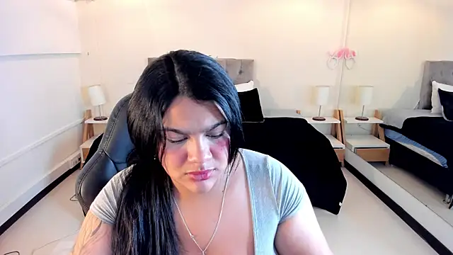  Dulcinea 1 online show from April 18, 9:46 am