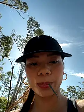 Snapshot of asian_pina chatting on November 20, 4:56 am asian pina online show from November 20, 4:56 am