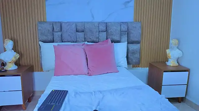 Khalifa fletcher online show from November 10, 8:41 pm