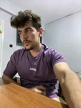 AKAdogukann online show from March 20, 3:47 pm