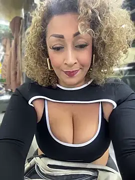 Katti Barrera online show from June 20, 9:28 pm