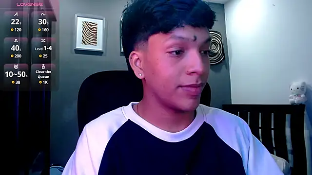 Snapshot of Xander_bonnet1 chatting on January 15, 12:25 pm Xander bonnet1 online show from January 15, 12:25 pm