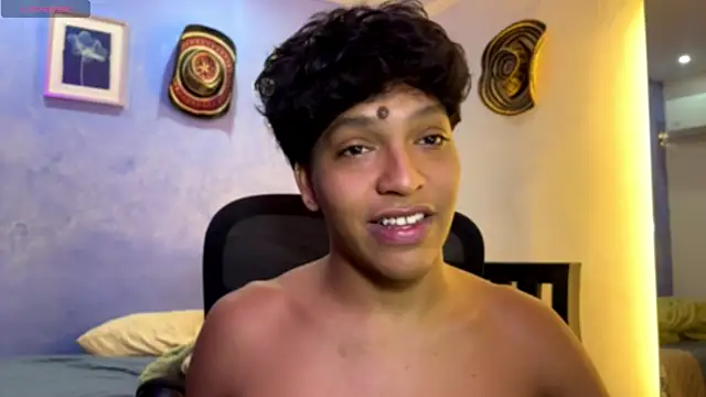 Snapshot of Xander_bonnet1 chatting on November 26, 1:45 pm Xander bonnet1 online show from November 26, 1:45 pm