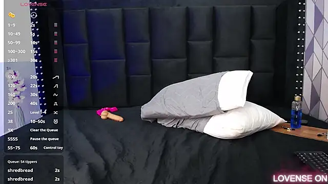 petitelittleebony online show from March 18, 12:49 am