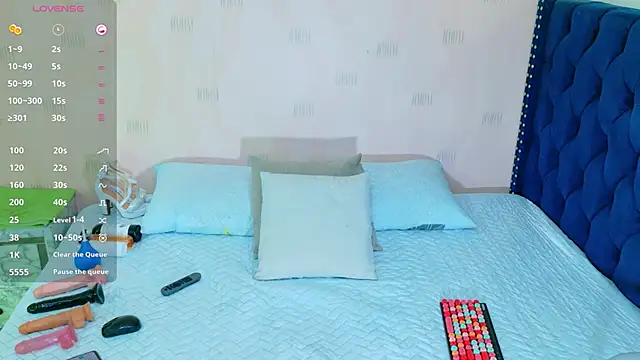 petitelittleebony online show from September 27, 2:27 am