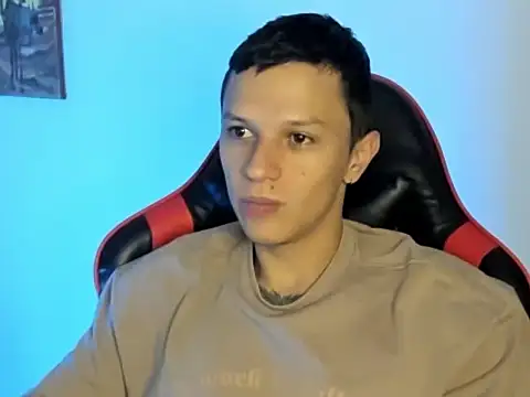 Snapshot of goodboy69l chatting on February 15, 12:14 pm goodboy69l online show from February 15, 12:14 pm