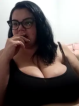 Madisonpalacio online show from October 31, 2:45 am