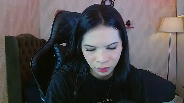 Snapshot of andy_bell_x chatting on October 15, 3:17 am andy bell x online show from October 15, 3:17 am