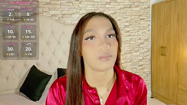 Sara-Smith- online show from August 1, 5:34 pm
