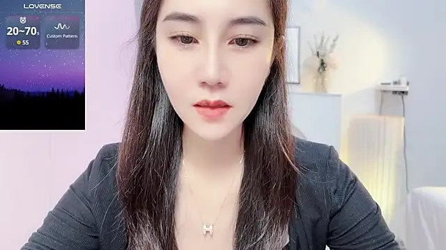 Snapshot of newwell chatting on October 20, 2:17 pm newwell online show from October 20, 2:17 pm