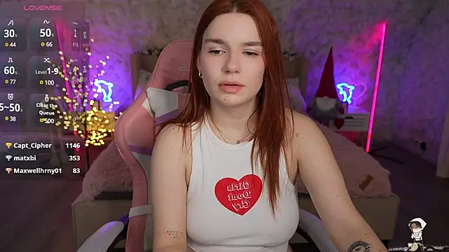 Snapshot of RedShinee chatting on January 17, 5:08 pm RedShinee online show from January 17, 5:08 pm