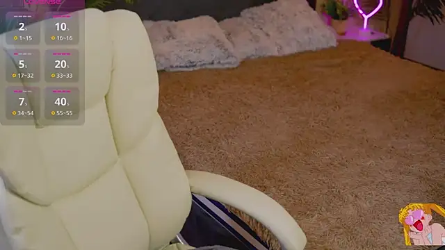 Snapshot of RedShinee chatting on September 10, 11:10 am RedShinee online show from September 10, 11:10 am