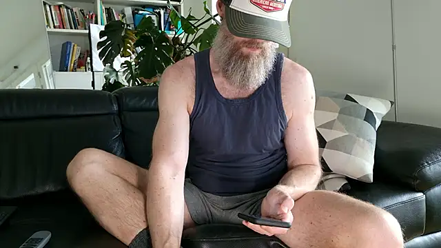 Snapshot of edosilver chatting on September 22, 3:14 pm edosilver online show from September 22, 3:14 pm