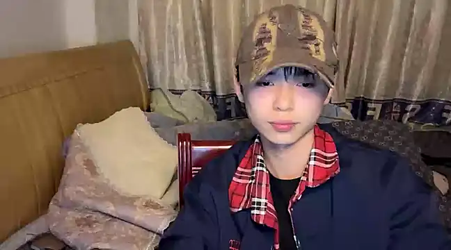 Snapshot of xiaottt1918 chatting on January 10, 2:34 pm xiaottt1918 online show from January 10, 2:34 pm