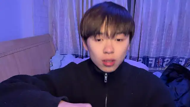 Snapshot of xiaottt1918 chatting on January 11, 5:07 pm xiaottt1918 online show from January 11, 5:07 pm