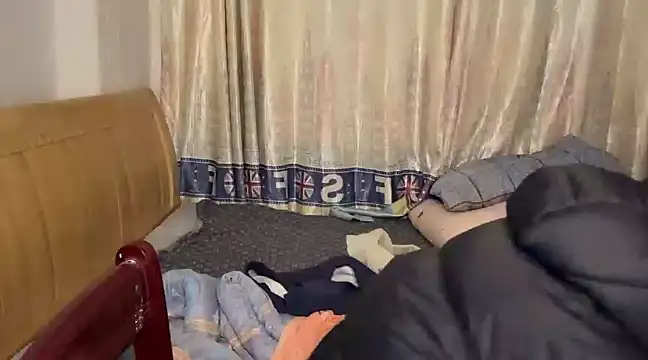 Snapshot of xiaottt1918 chatting on January 12, 10:23 am xiaottt1918 online show from January 12, 10:23 am