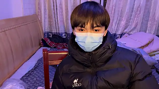 Snapshot of xiaottt1918 chatting on January 15, 3:39 pm xiaottt1918 online show from January 15, 3:39 pm