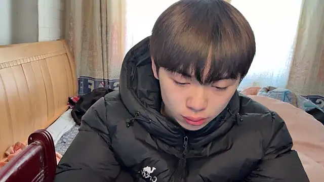 Snapshot of xiaottt1918 chatting on January 16, 5:32 am xiaottt1918 online show from January 16, 5:32 am