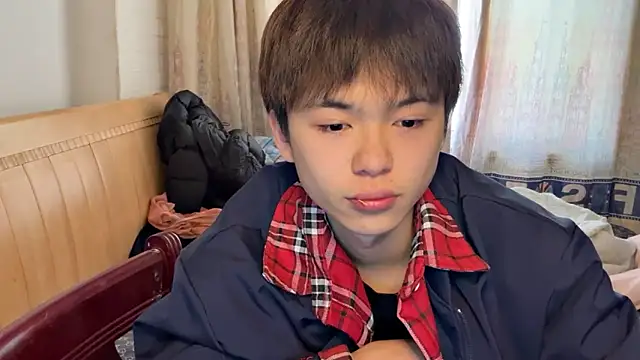 Snapshot of xiaottt1918 chatting on January 17, 6:47 am xiaottt1918 online show from January 17, 6:47 am