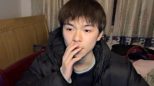 Snapshot of xiaottt1918 chatting on January 24, 2:41 pm xiaottt1918 online show from January 24, 2:41 pm