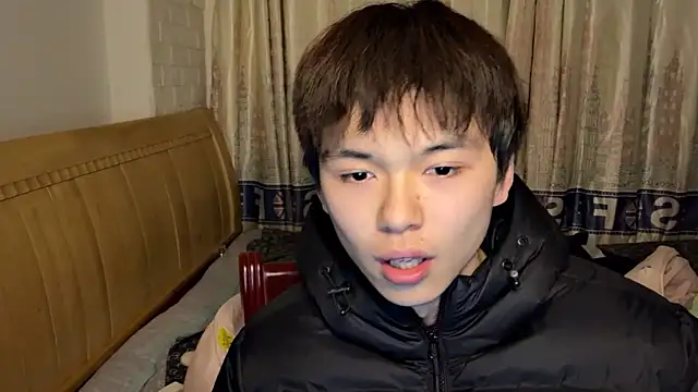 Snapshot of xiaottt1918 chatting on January 25, 12:47 pm xiaottt1918 online show from January 25, 12:47 pm