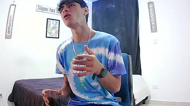 harrytomson 1 online show from November 6, 10:38 am