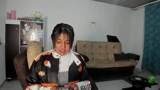 Snapshot of Nalaa_Sc chatting on November 27, 5:20 am Nalaa Sc online show from November 27, 5:20 am