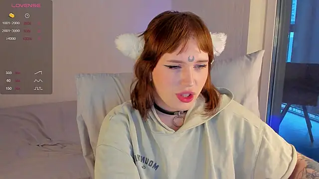 Snapshot of Spliti_moon chatting on October 18, 12:39 pm Spliti moon online show from October 18, 12:39 pm