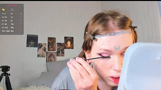 Snapshot of Spliti_moon chatting on March 22, 11:02 am Spliti moon online show from March 22, 11:02 am