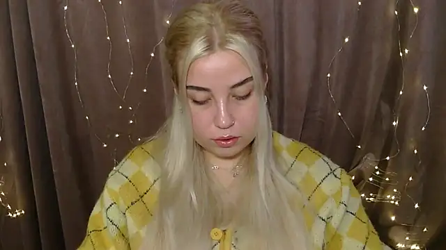 KristyHoney online show from December 20, 7:01 am