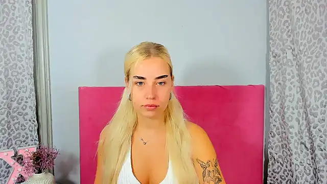 KristyHoney online show from October 10, 5:17 am