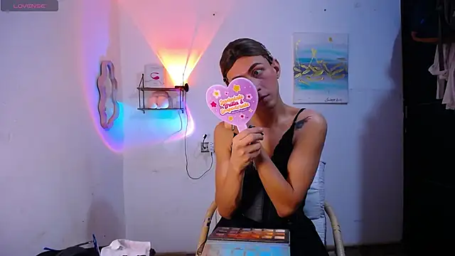 Snapshot of LiahGrey7 chatting on July 21, 7:38 pm LiahGrey7 online show from July 21, 7:38 pm