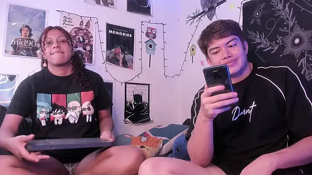 hothoneychile online show from October 25, 11:32 pm