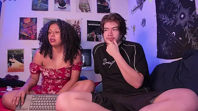 hothoneychile online show from April 29, 2:48 am